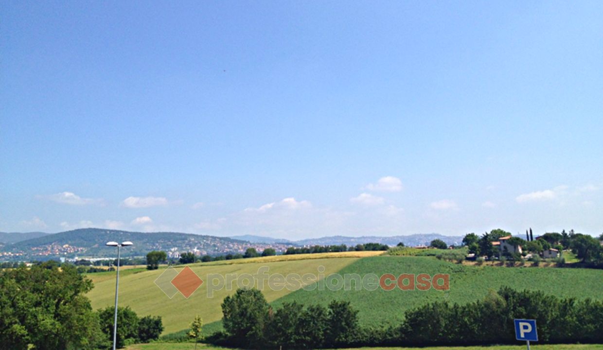 TERRENO EDIFICABILE VENDITA PERUGIA PILA