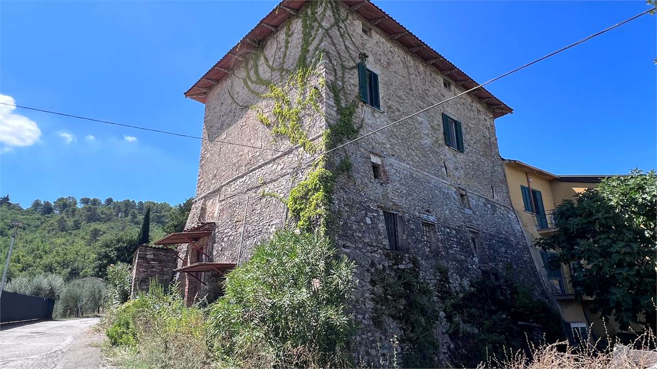 RUSTICO - CASALE VENDITA PERUGIA LACUGNANO