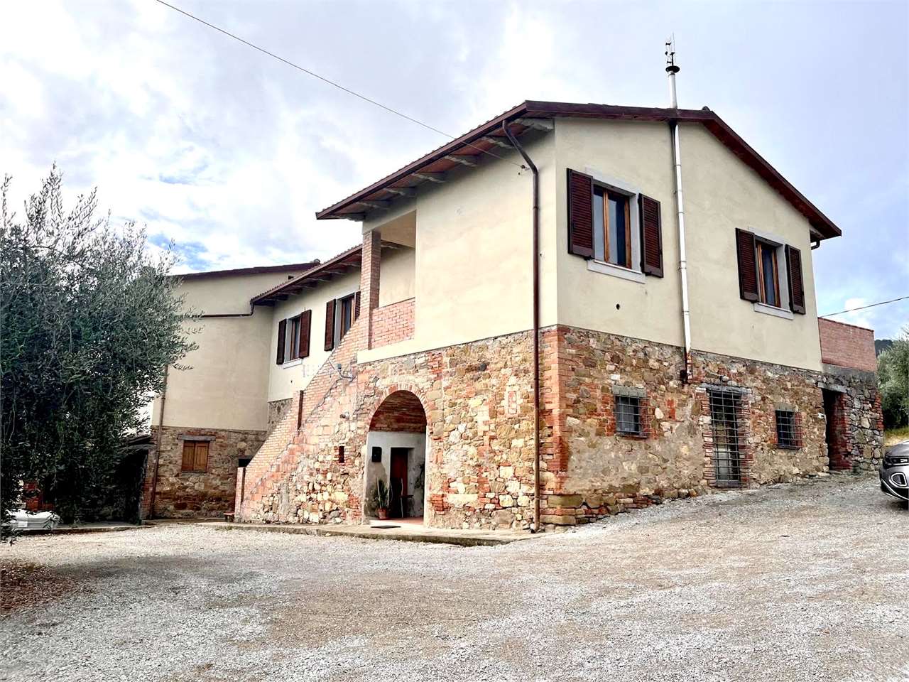 PORZIONE DI CASA VENDITA PIEGARO