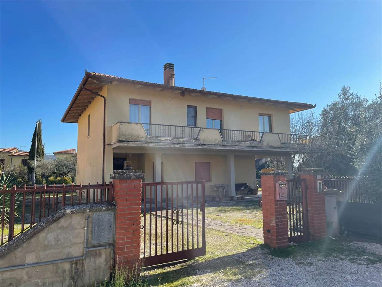 VILLA VENDITA TUORO SUL TRASIMENO