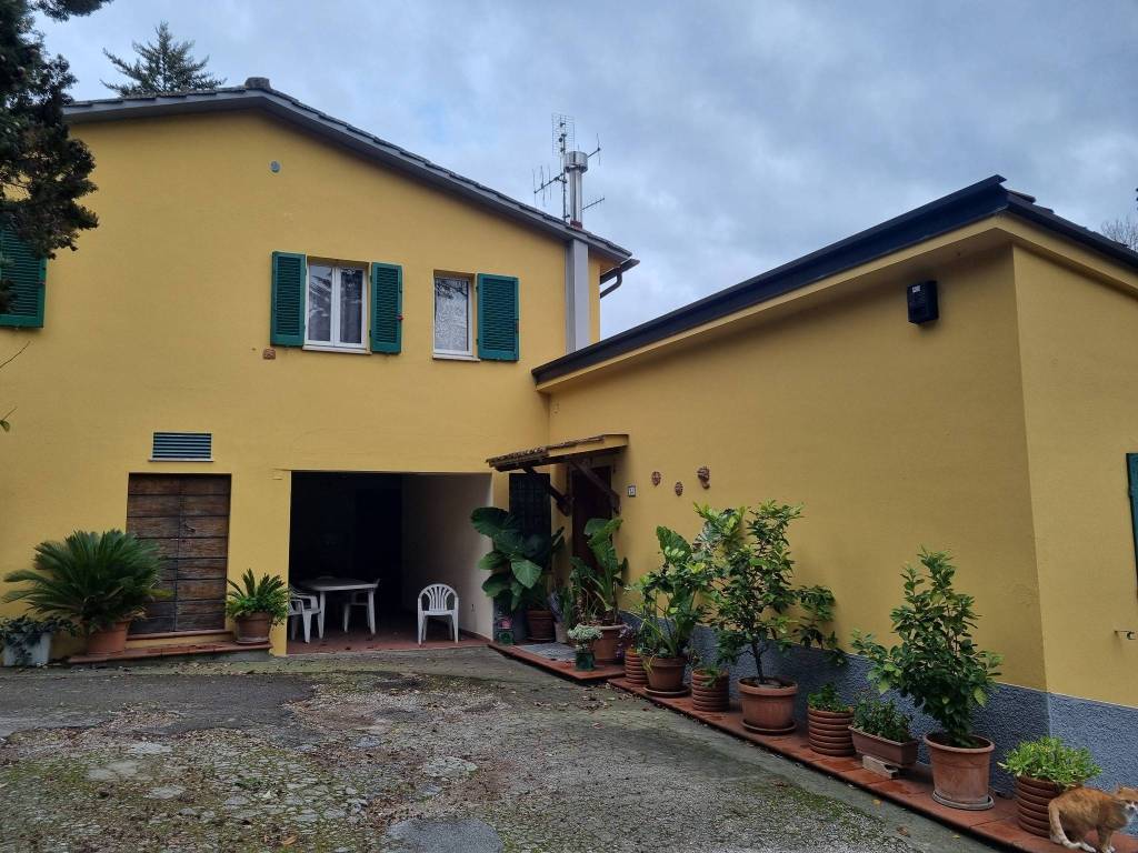 PORZIONE DI CASA VENDITA PERUGIA PONTE RIO