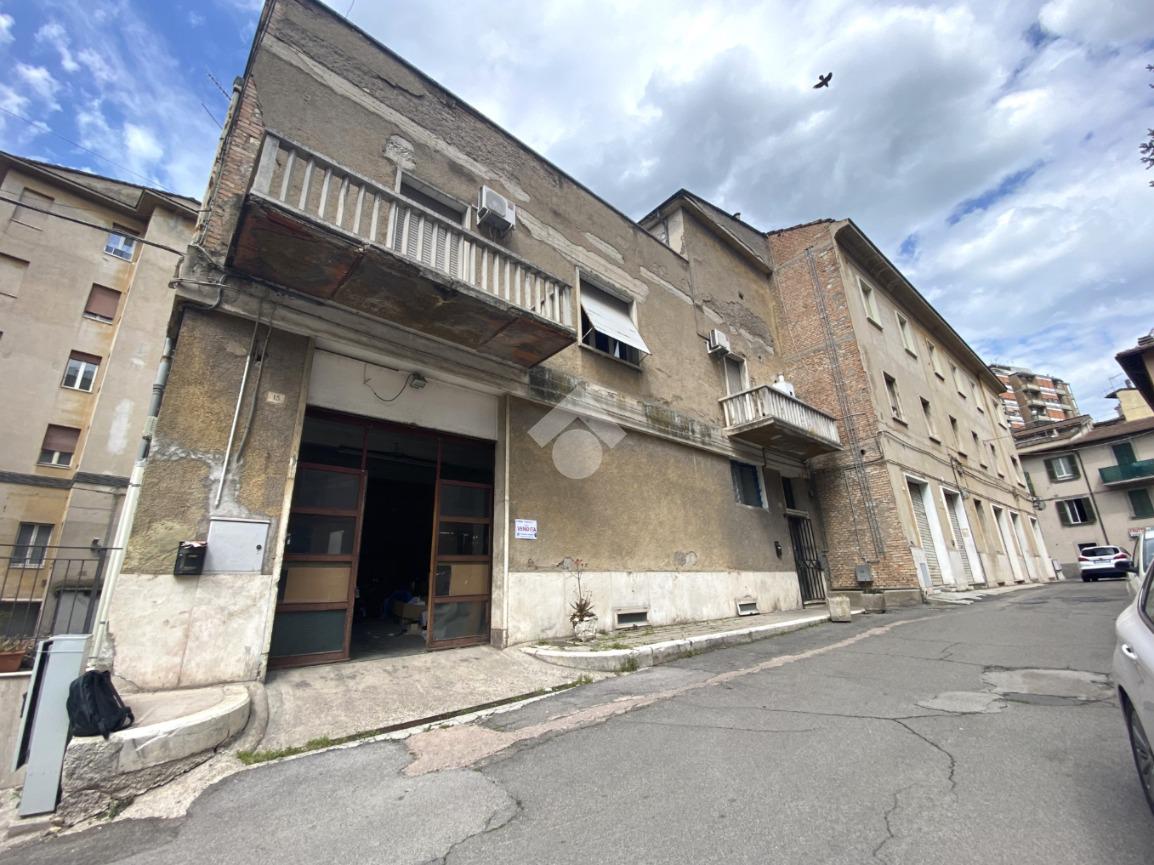 LABORATORIO VENDITA TERNI ZONA STAZIONE