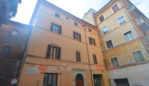 PIZZERIA VENDITA PERUGIA CENTRO STORICO