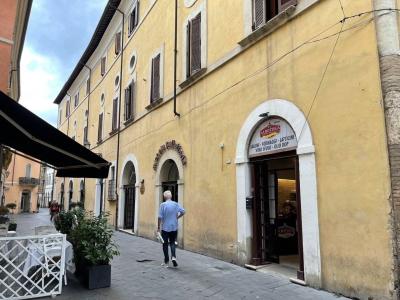 ENOTECA AFFITTO TERNI CENTRO STORICO