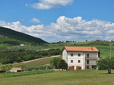 VILLA VENDITA BASCHI