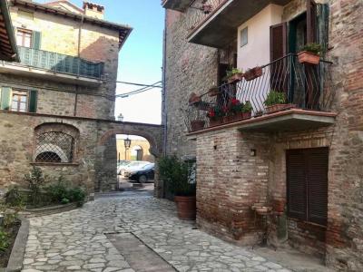 CIELO - TERRA VENDITA PASSIGNANO SUL TRASIMENO