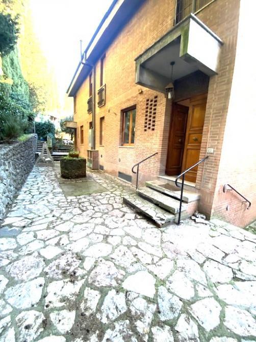 CASA INDIPENDENTE VENDITA PERUGIA ELCE