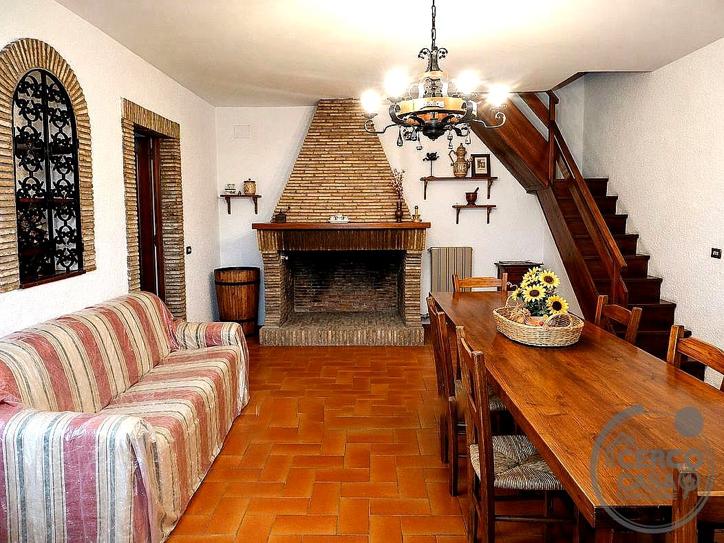 RUSTICO - CASALE VENDITA FERENTILLO