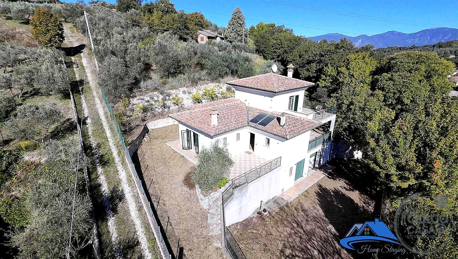 VILLA VENDITA STRONCONE