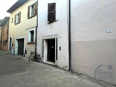 MONOLOCALE AFFITTO TERNI · foto 24