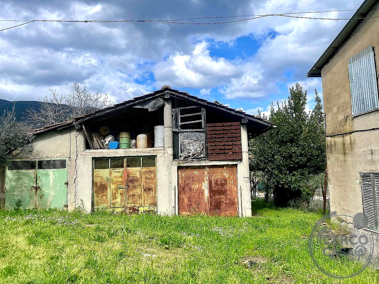 RUSTICO - CASALE VENDITA TERNI