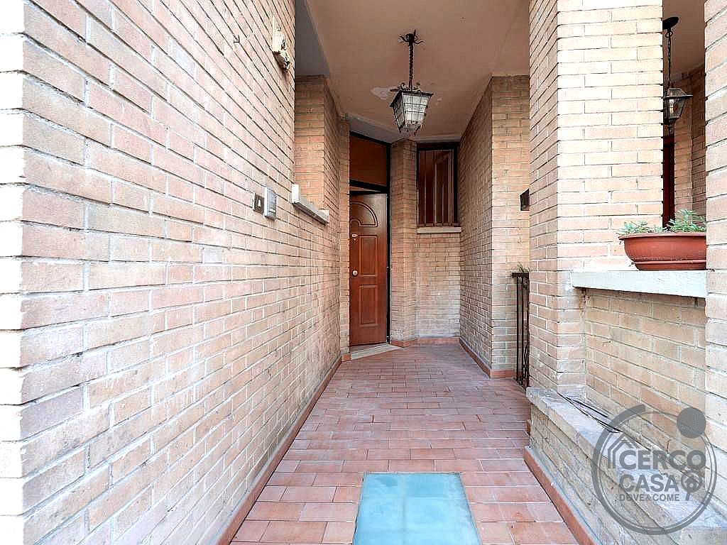 VILLA A SCHIERA VENDITA ASSISI