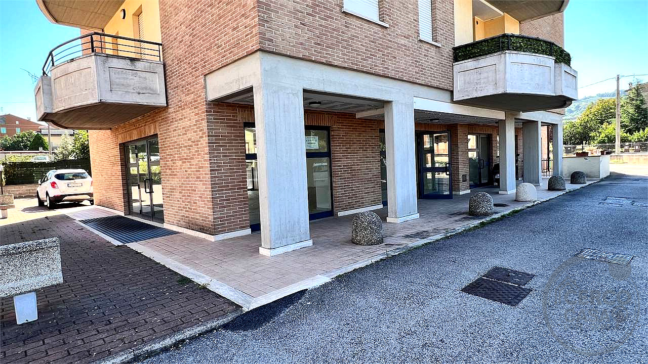 Negozio in vendita a Marsciano