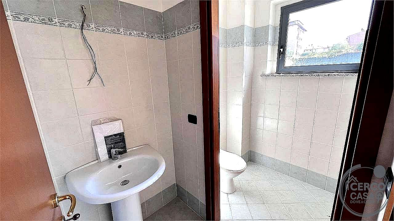 NEGOZIO VENDITA MARSCIANO · foto 8