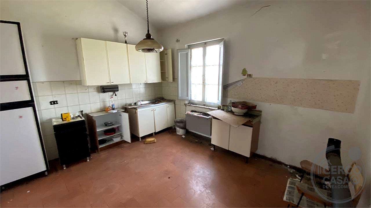 casale in comune di Assisi