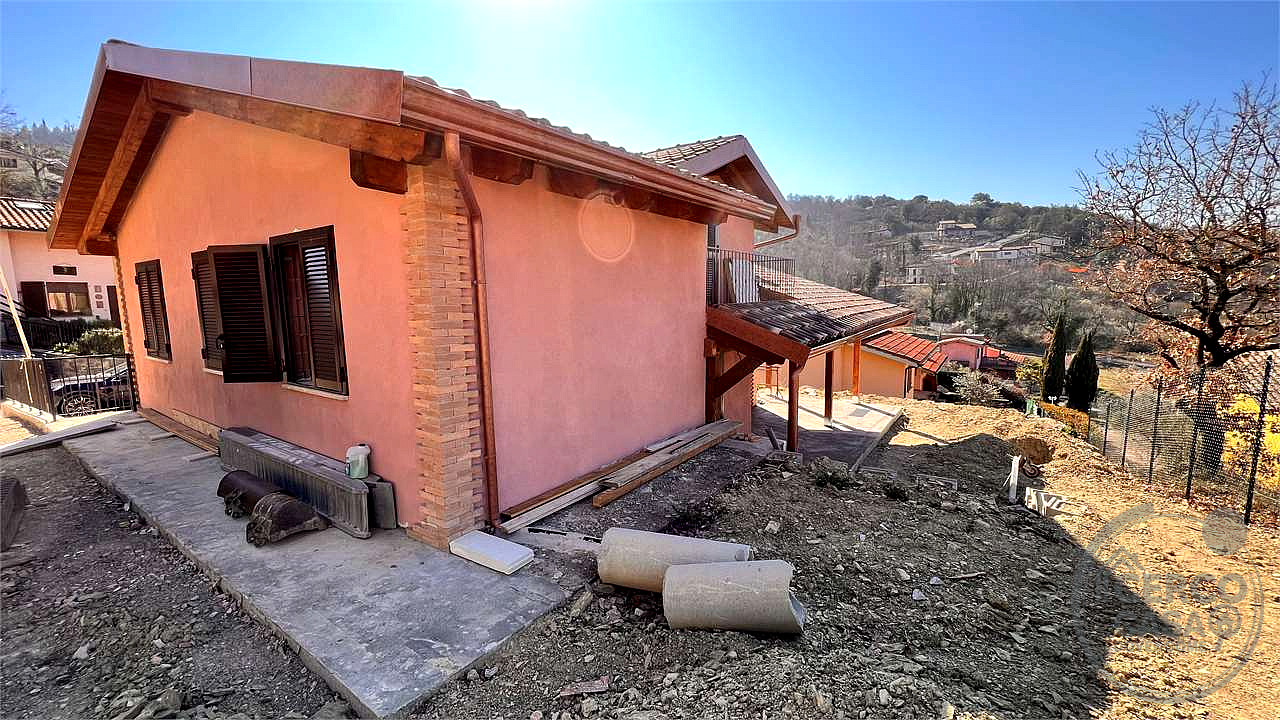 Magione Villa NUOVA in Sole e Pineta