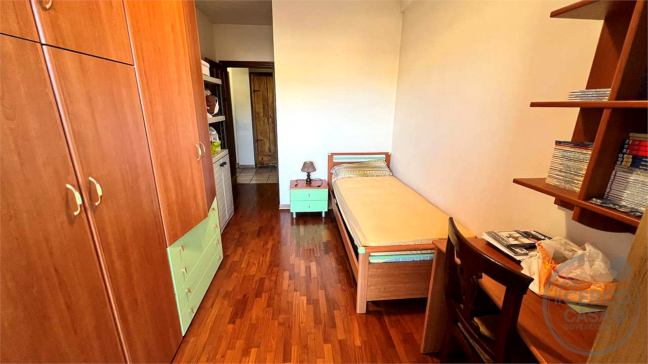 QUADRILOCALE CON AMPIO TERRAZZO IN QUADRIFAMILIARE