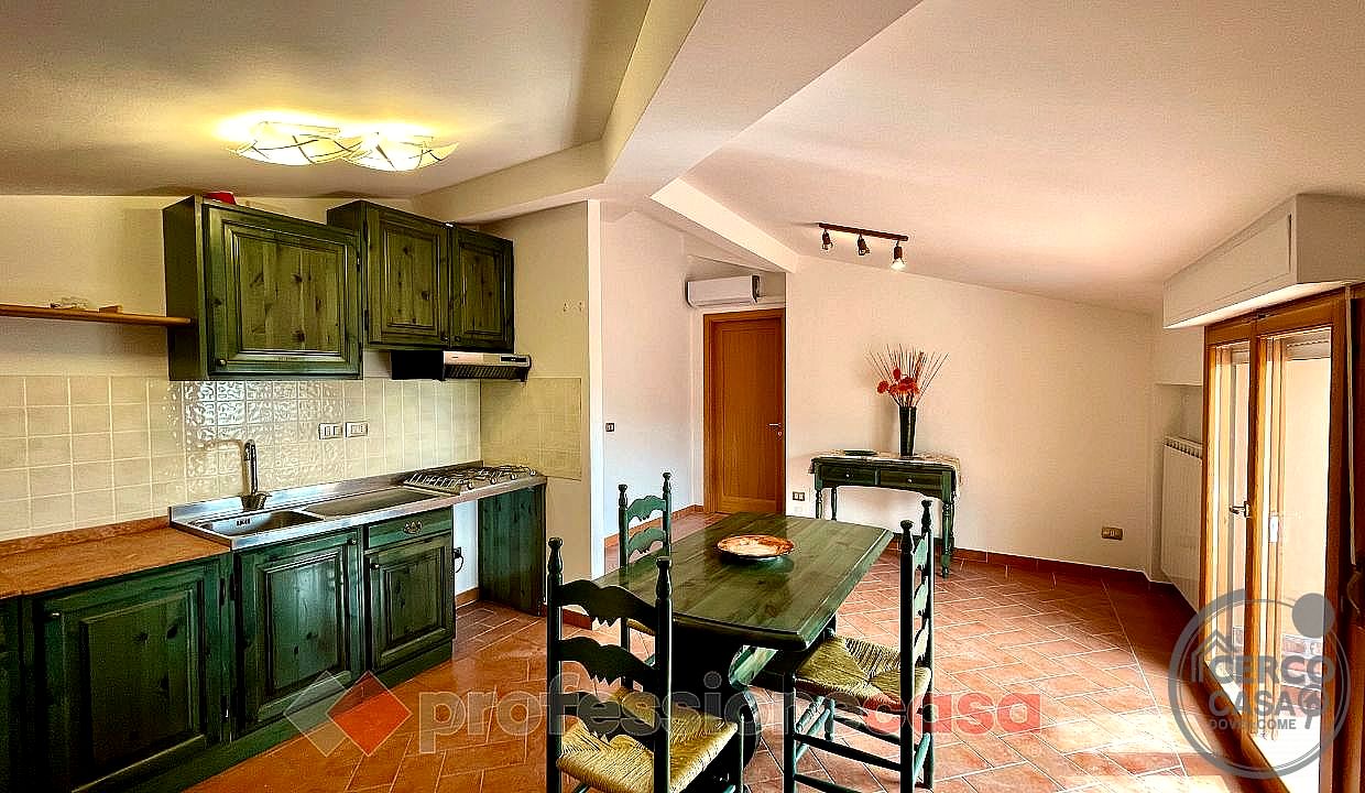 TRILOCALE VENDITA PASSIGNANO SUL TRASIMENO · foto 10