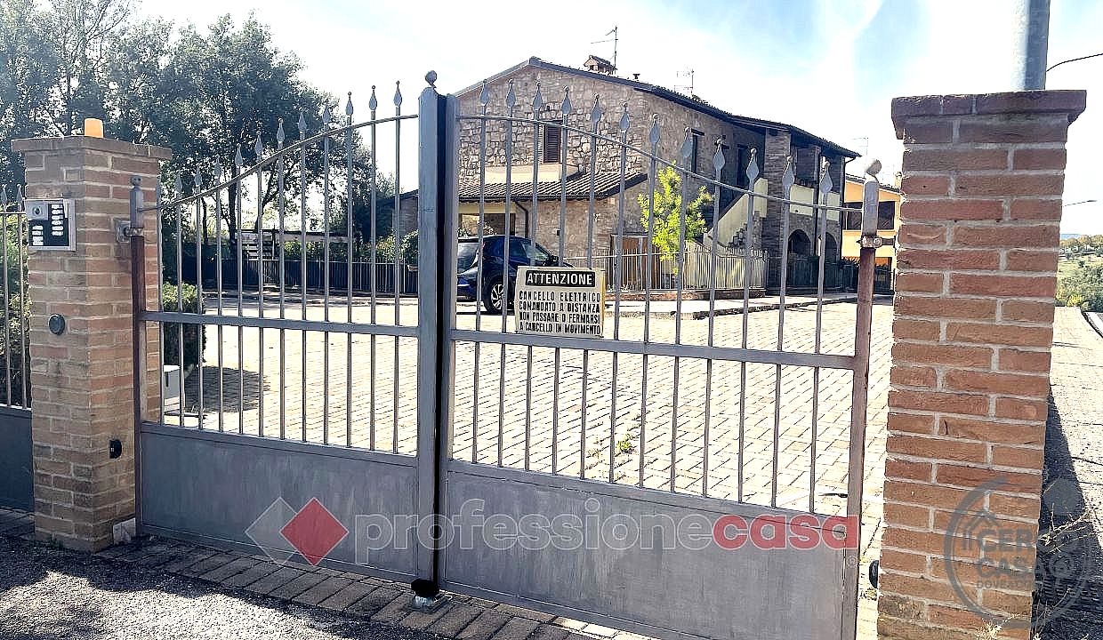 TRILOCALE VENDITA CORCIANO
