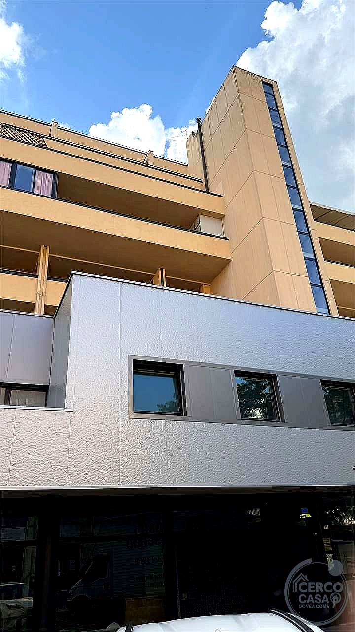 4 O PIÙ LOCALI VENDITA PERUGIA