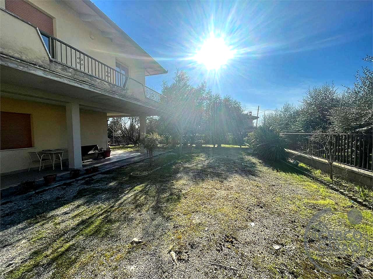VILLA VENDITA TUORO SUL TRASIMENO · foto 34