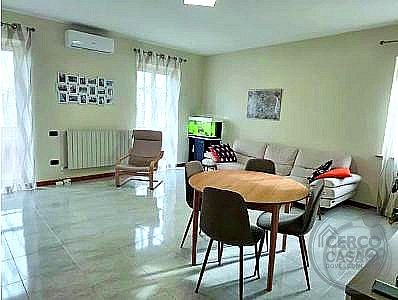 MAGAZZINO VENDITA PERUGIA · foto 18