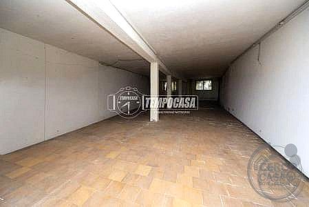 MAGAZZINO VENDITA PERUGIA · foto 23