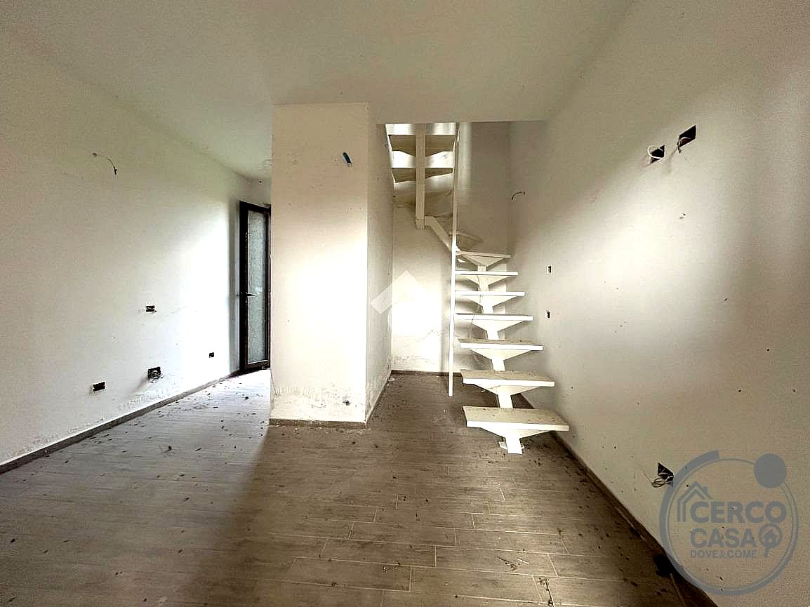 VILLA A SCHIERA VENDITA MONTECASTRILLI · foto 4