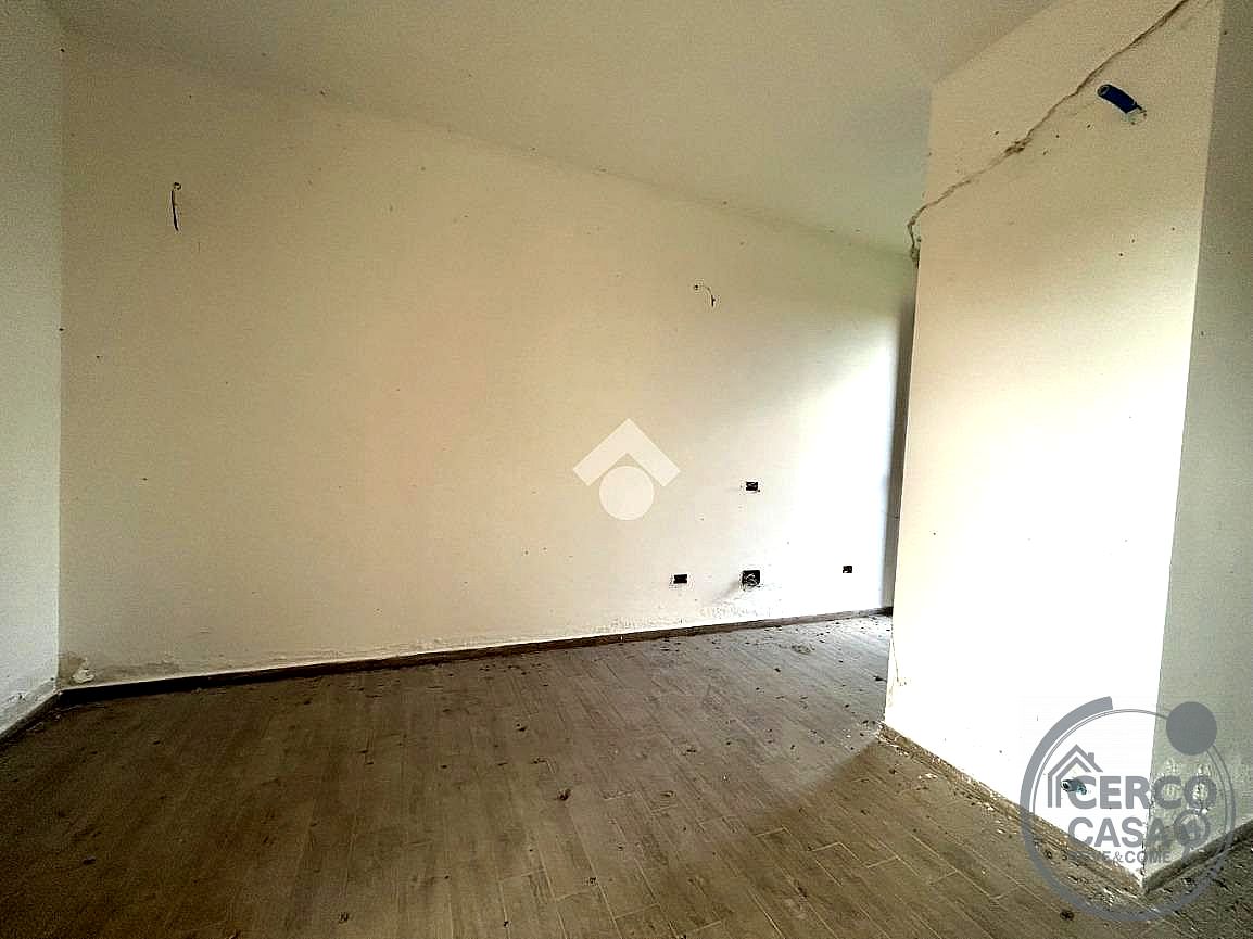 VILLA A SCHIERA VENDITA MONTECASTRILLI · foto 5