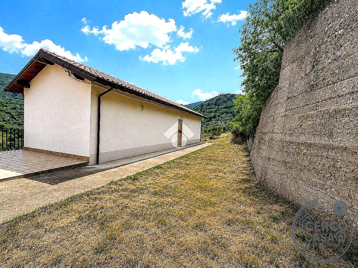 CASA INDIPENDENTE VENDITA STRONCONE