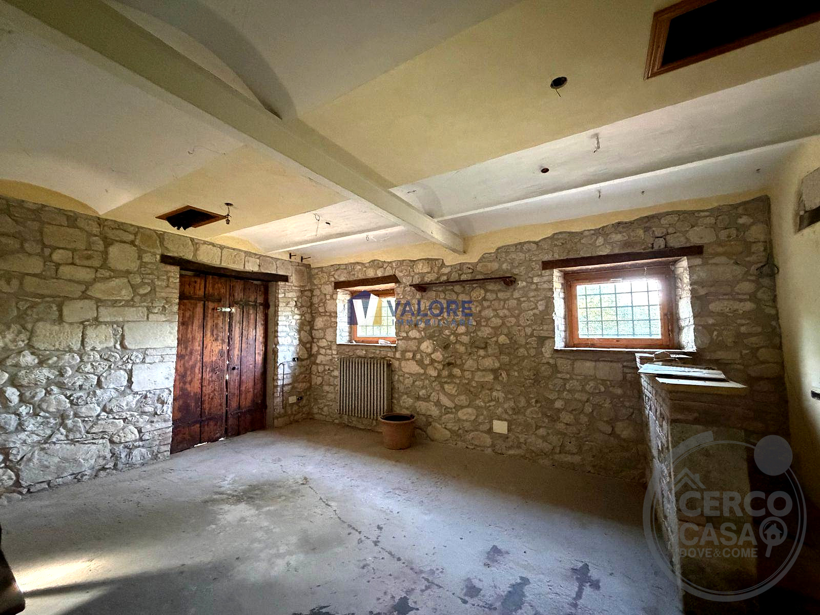 RUSTICO - CASALE VENDITA TODI