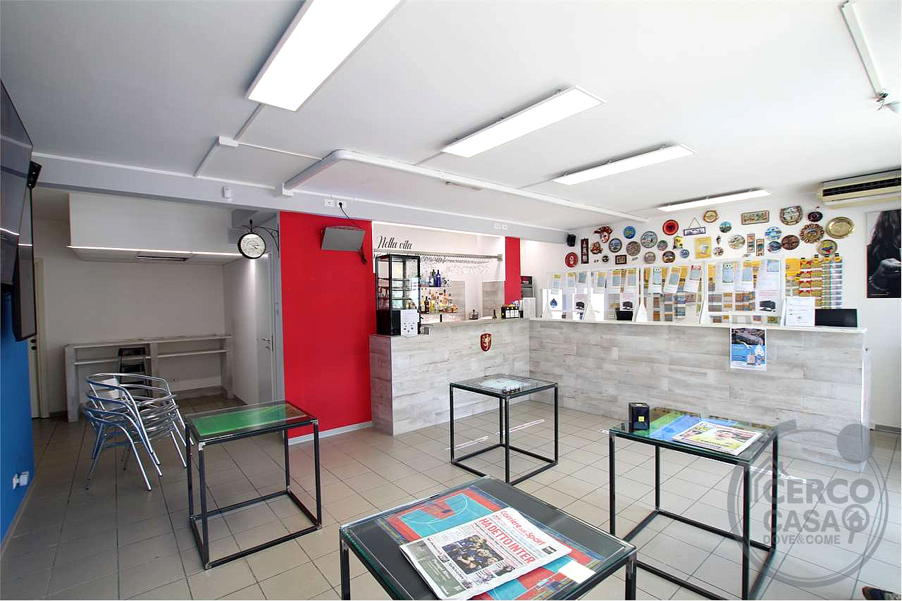 Vendesi attività commerciale Bar Sala Scommesse