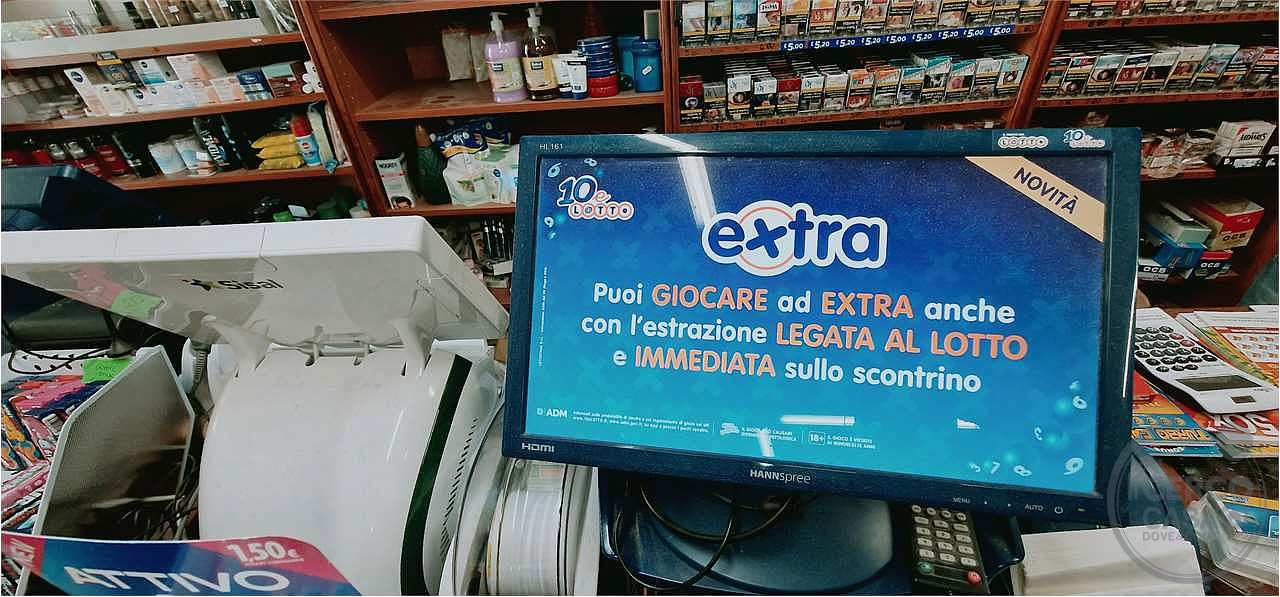 Vendesi/Cedesi attività commerciale Bar Tabacchi