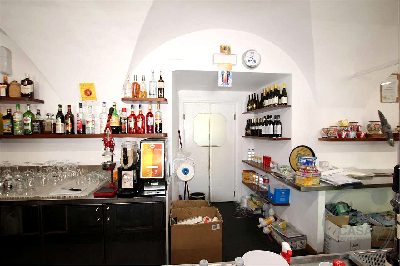 Vendesi/Cedesi attività commerciale Bar Tabacchi