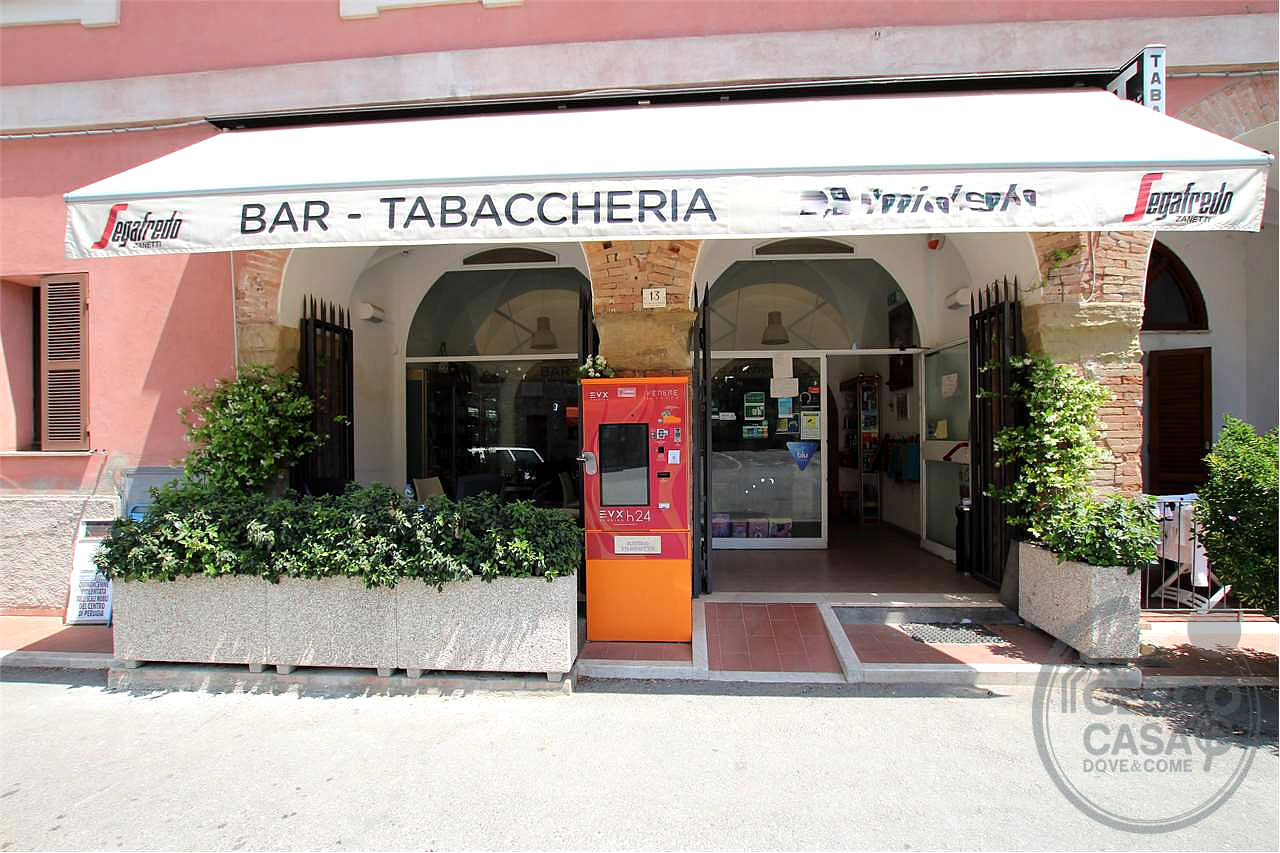 Vendesi/Cedesi attività commerciale Bar Tabacchi