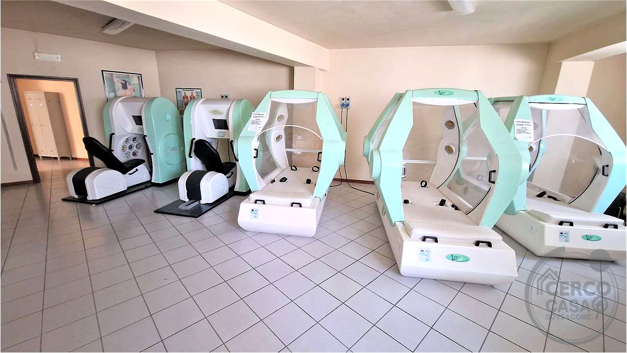 Locale commerciale 300 mq.