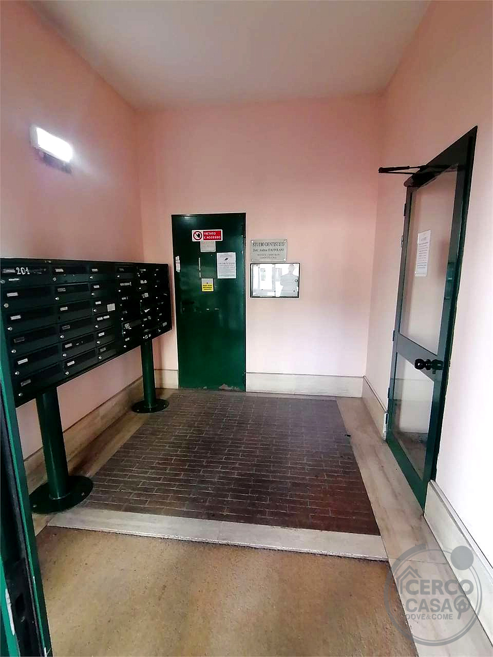 Perugia, zona stazione affittasi due uffici