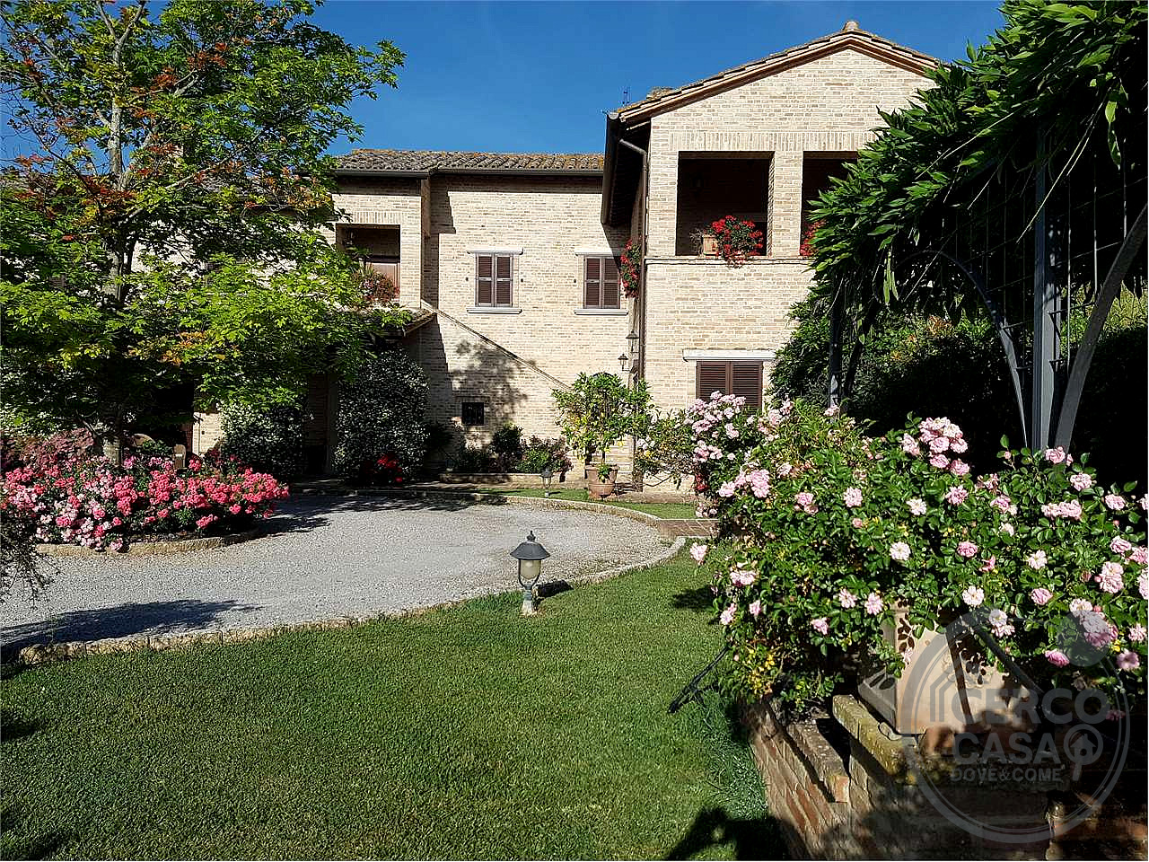 Perugia Rustico Casale finemente ristrutturato