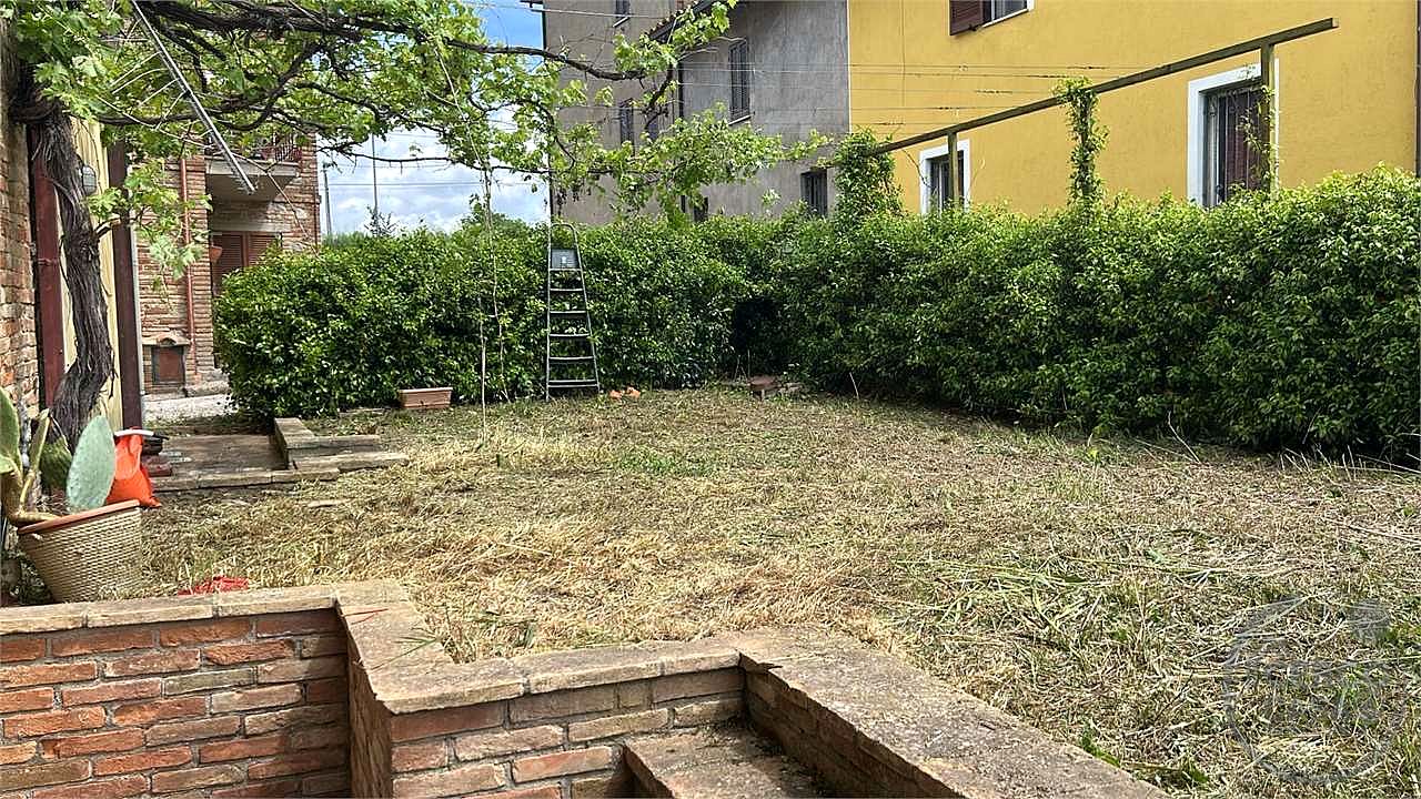 Spina: Cielo-terra con giardino