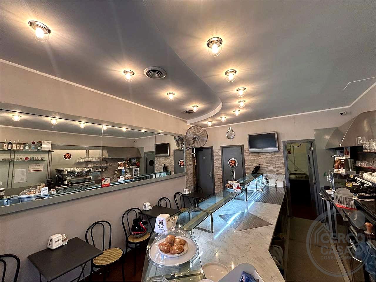 🍕 PERUGIA CENTRO (Via Masi) – Cedesi Avviata Attività Bar/Pizzeria