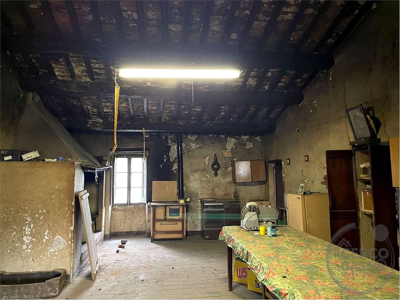 Casale con terreno