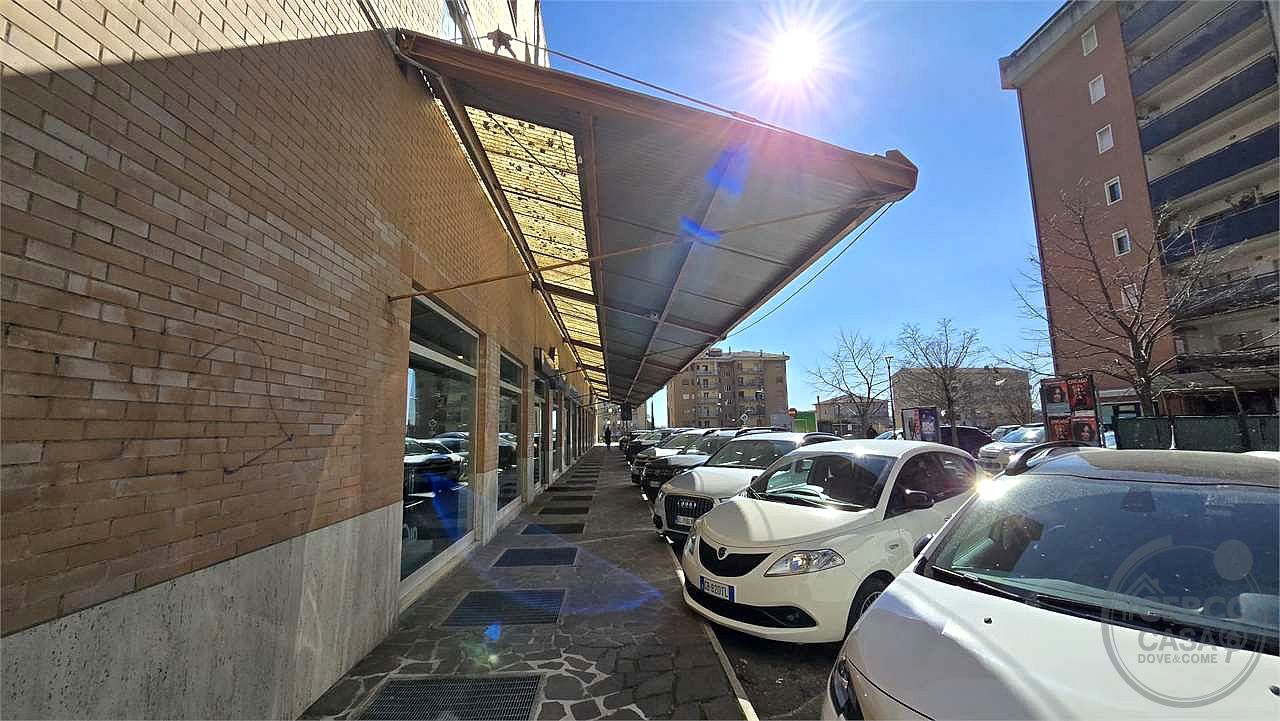 Vendesi attività commerciale OTTICA Perugia