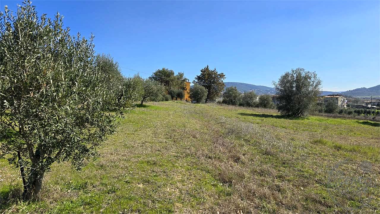 Vendesi terreno edificabile Soccorso Magione
