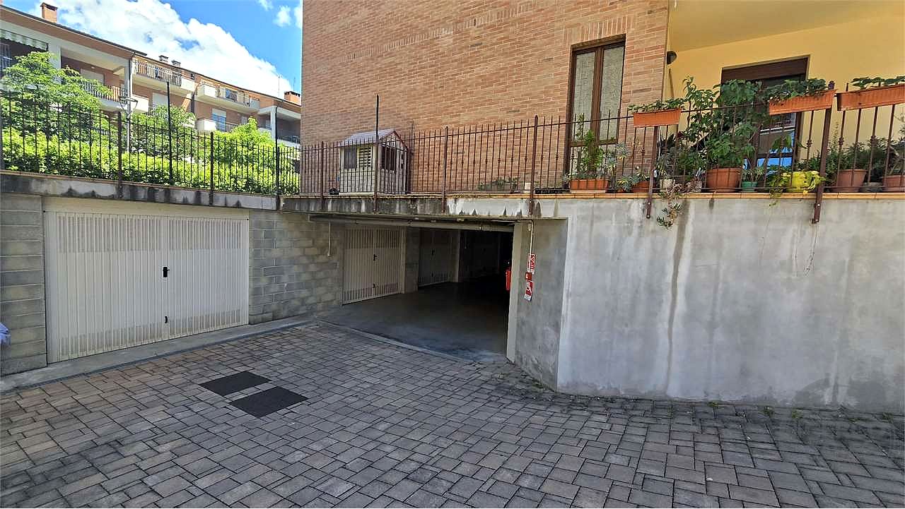 Garage in vendita in via Tuscania