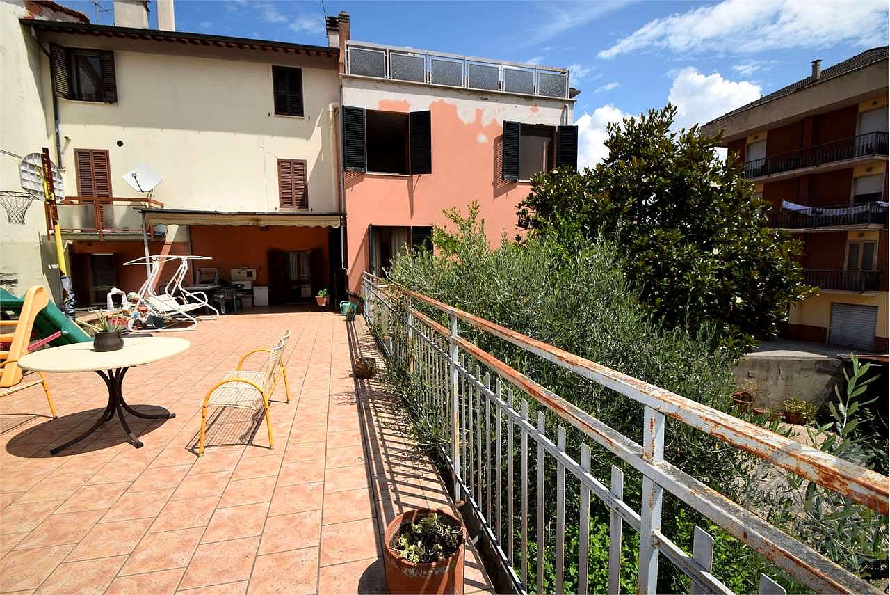 Vendesi Palazzina a Ponte San Giovanni