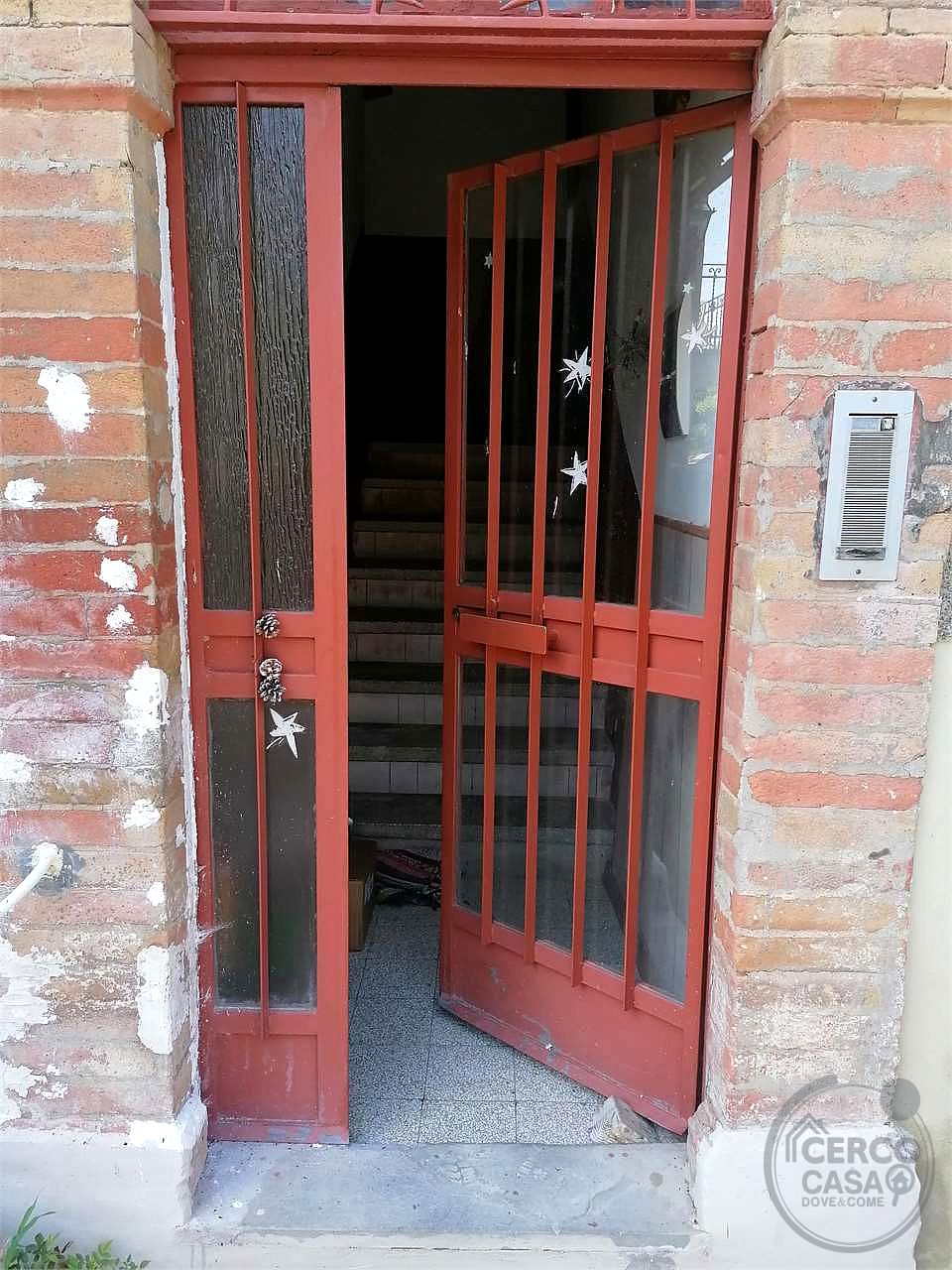 Con una superficie di 140mq commerciali e composto