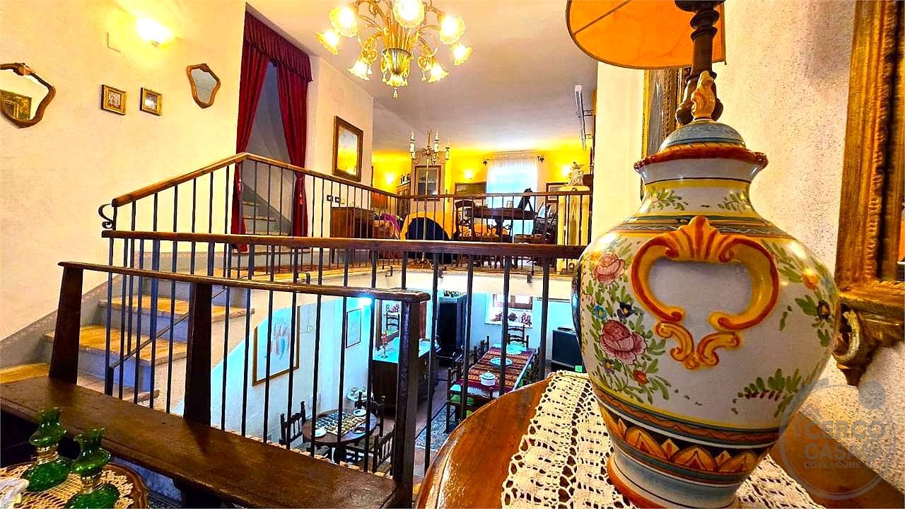 Casolare ristrutturato in vendita Solomeo Corciano