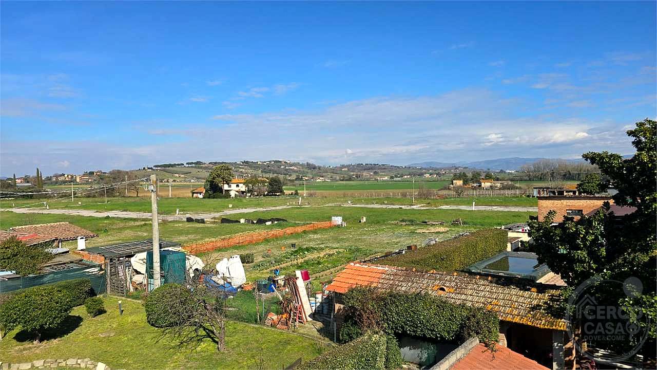 Appartamento ampi spazi ristrutturato. Torgiano