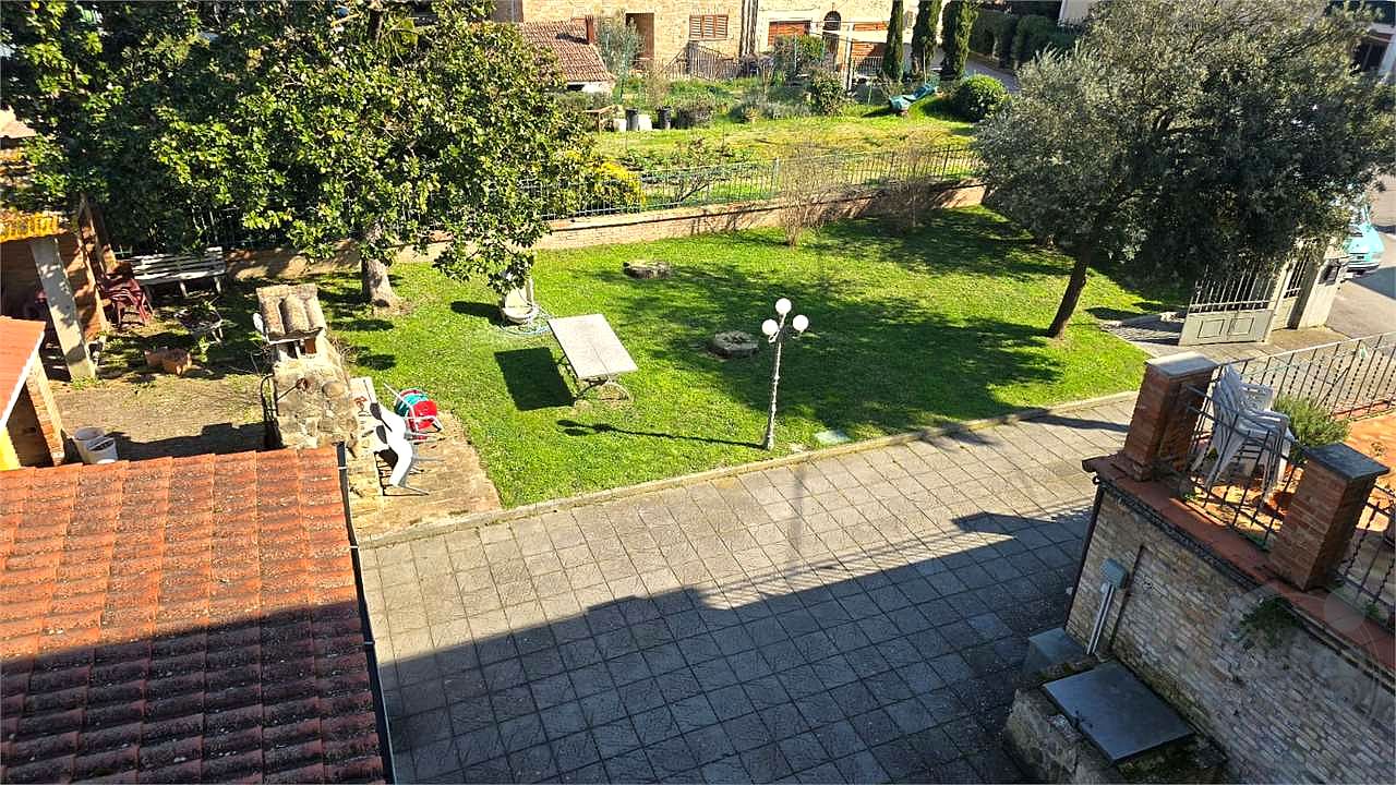 Appartamento ampi spazi ristrutturato. Torgiano