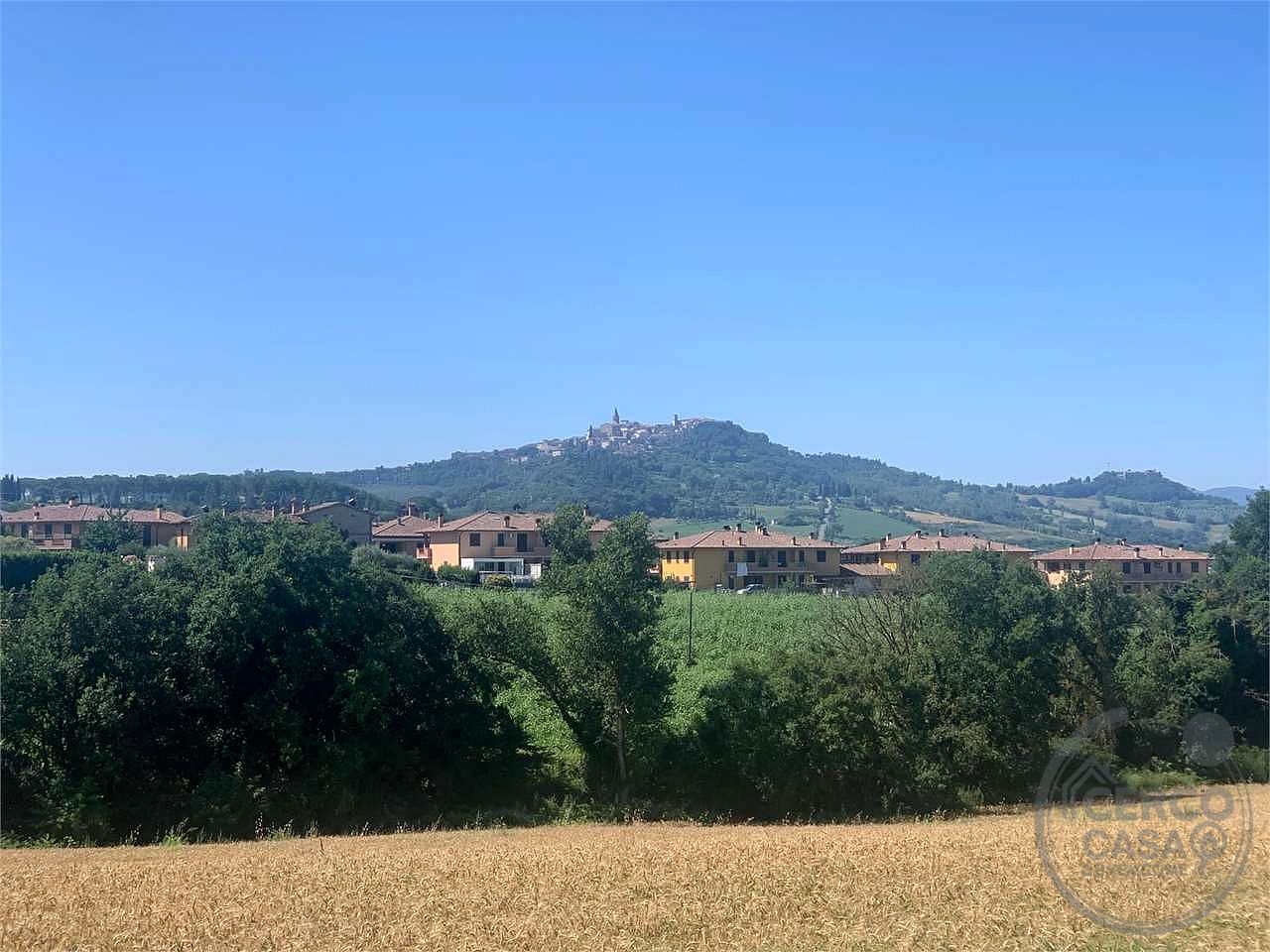 Terreno edificabile con vista panoramica su Todi